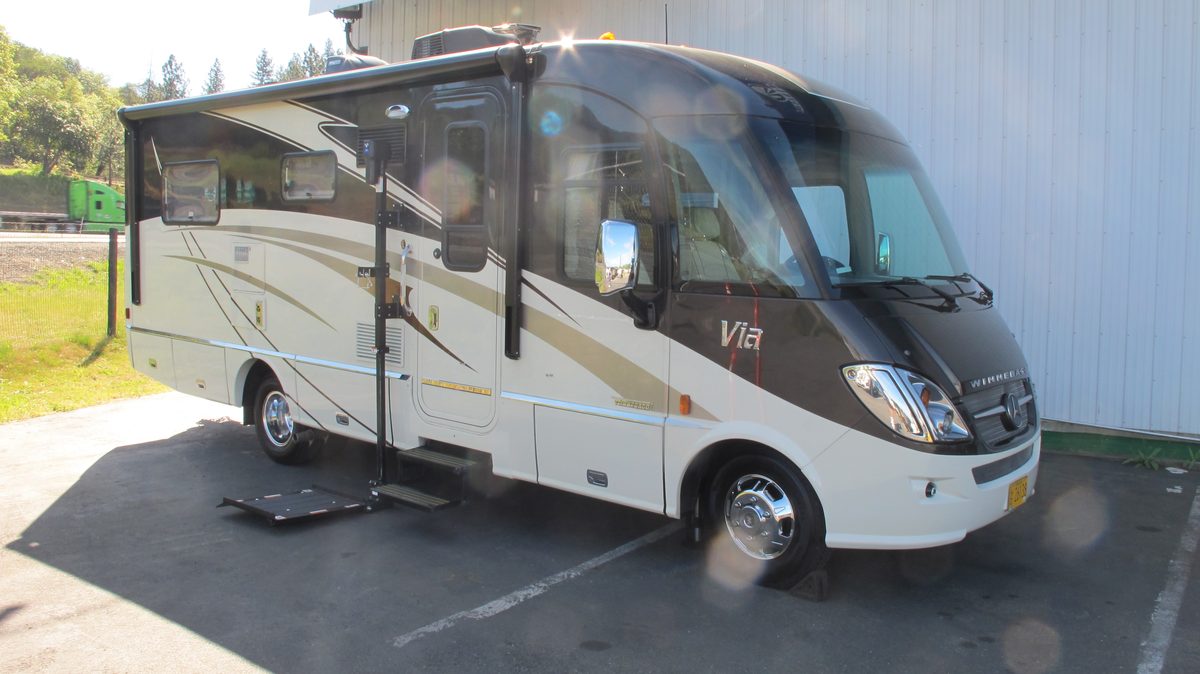 2016 Winnebago Via 24WQ