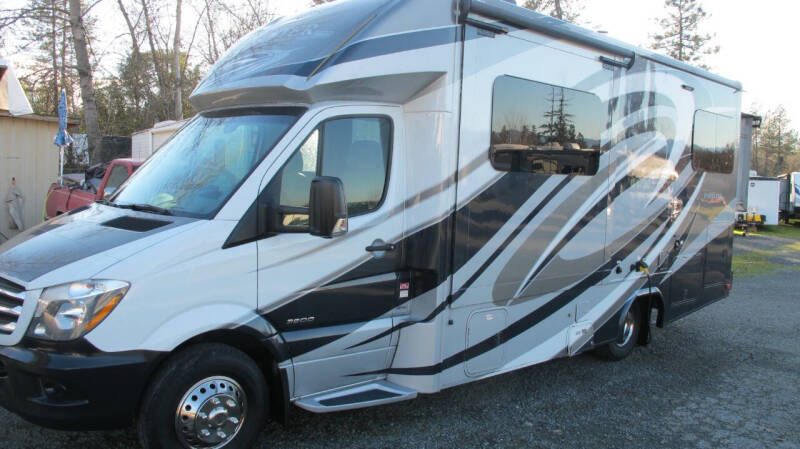 2017 FOREST RIVER FORESTER MBS 2401R