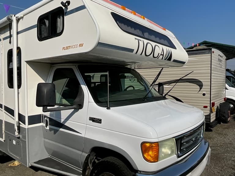 2004 FLEETWOOD TIOGA 26Q featured photo